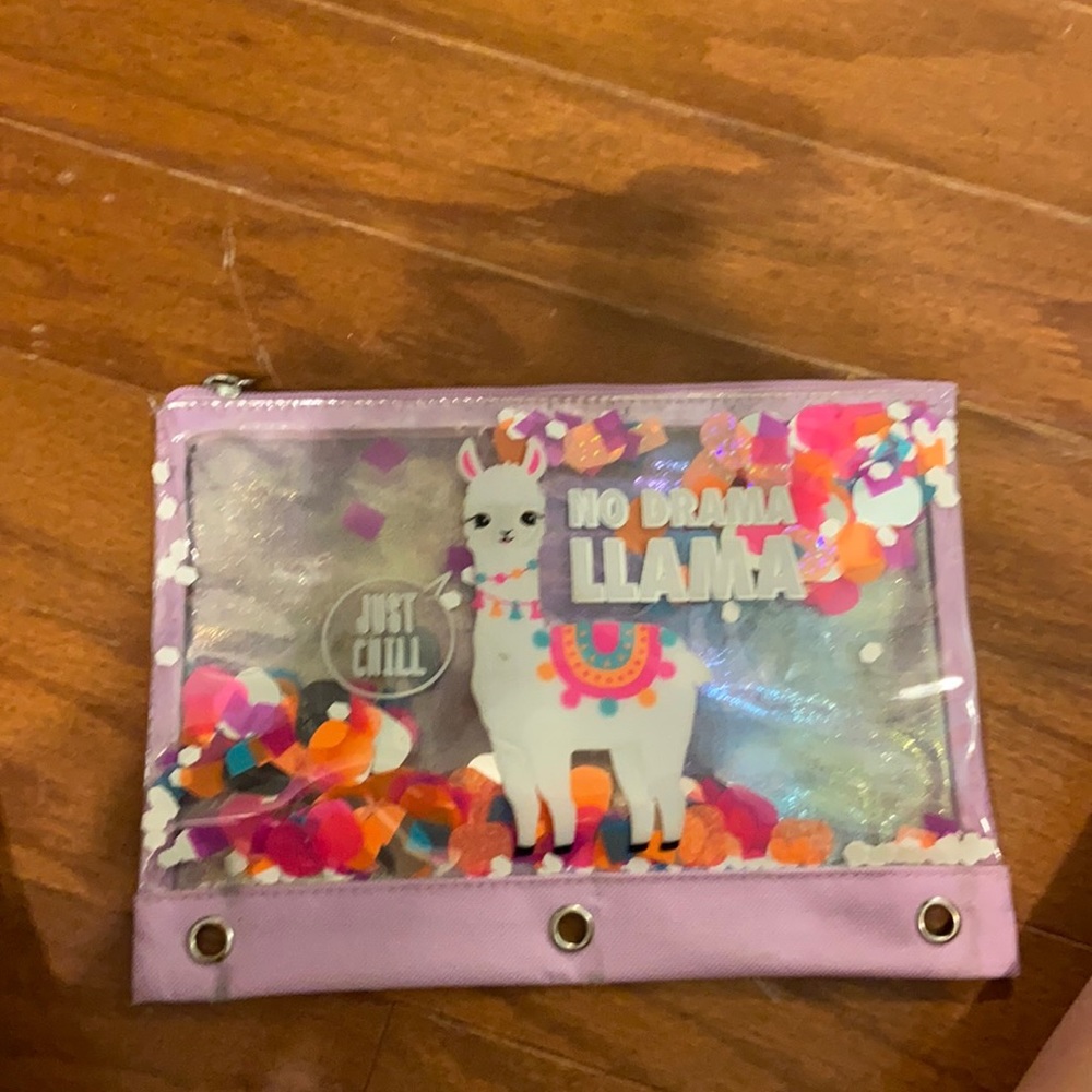 NO DRAMA LLAMA pencil case